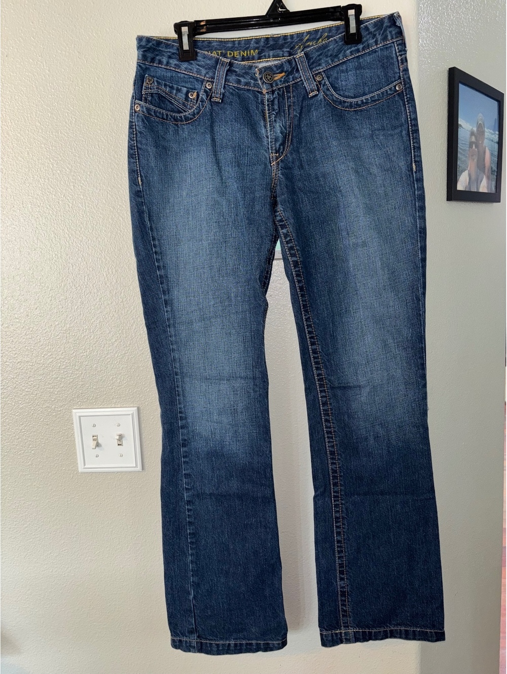 Ariat Amber Low Rise Bootcut 100% cotton Denim Jeans - Measures 32x32
